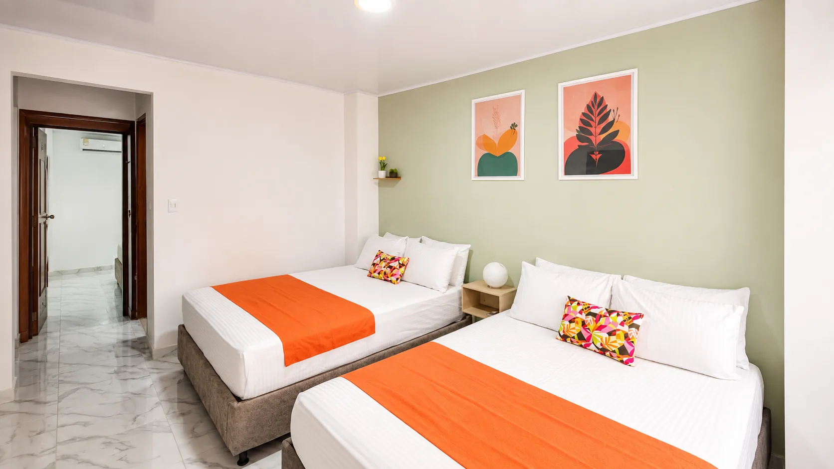 Habitación de Hotel Taybo Kai con dos camas dobles